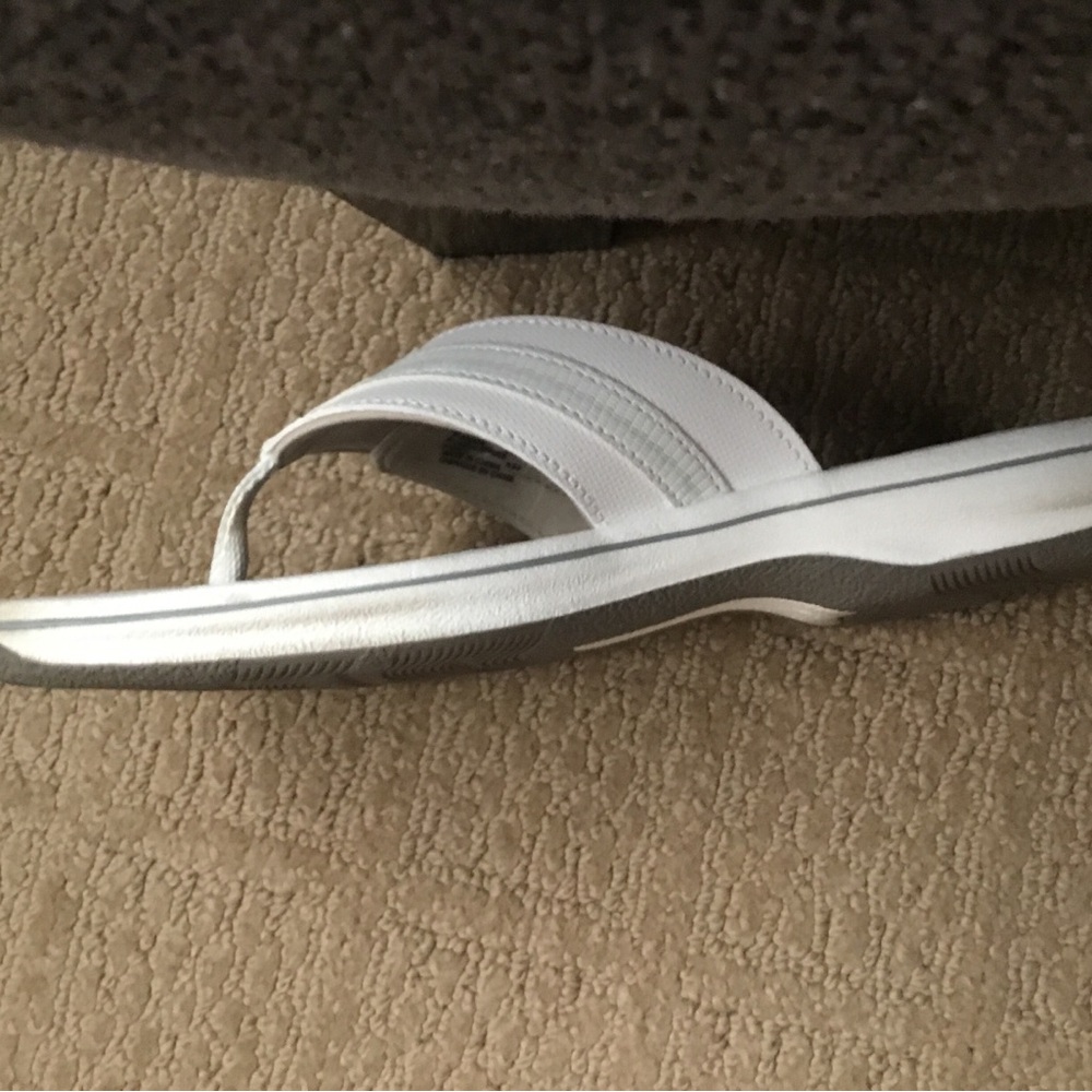 Clarks Women's Sandals - White - Picture 4 of 7